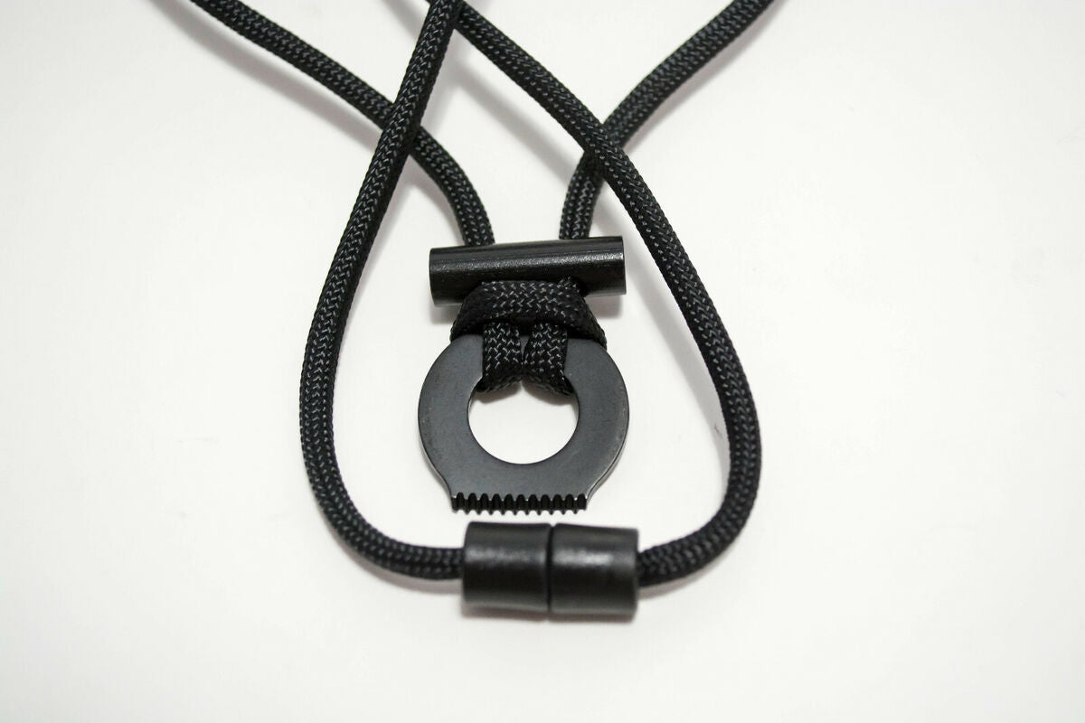 Paracord ketting met vuurstarter